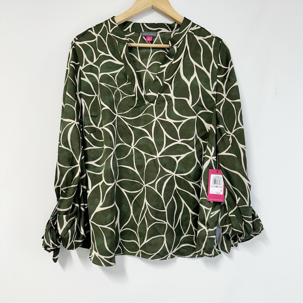 Vince Camuto Leaf Print Woven Split V-Neck Long Sleeve Blouse Military Green 1X